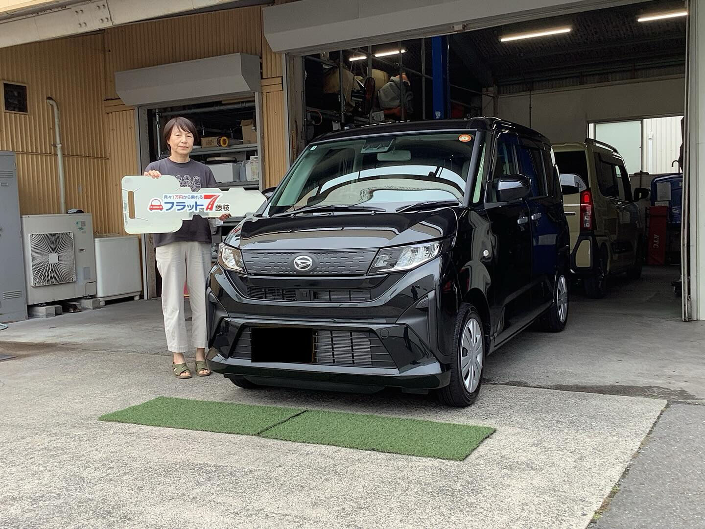 I様、この度はフラット7にて、ダイハツ ムーヴをご契約いただ