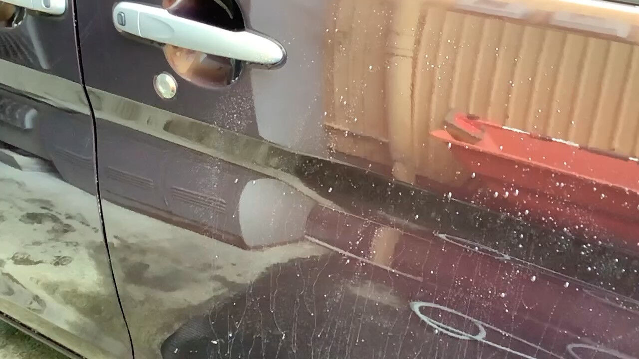 動画サムネイル